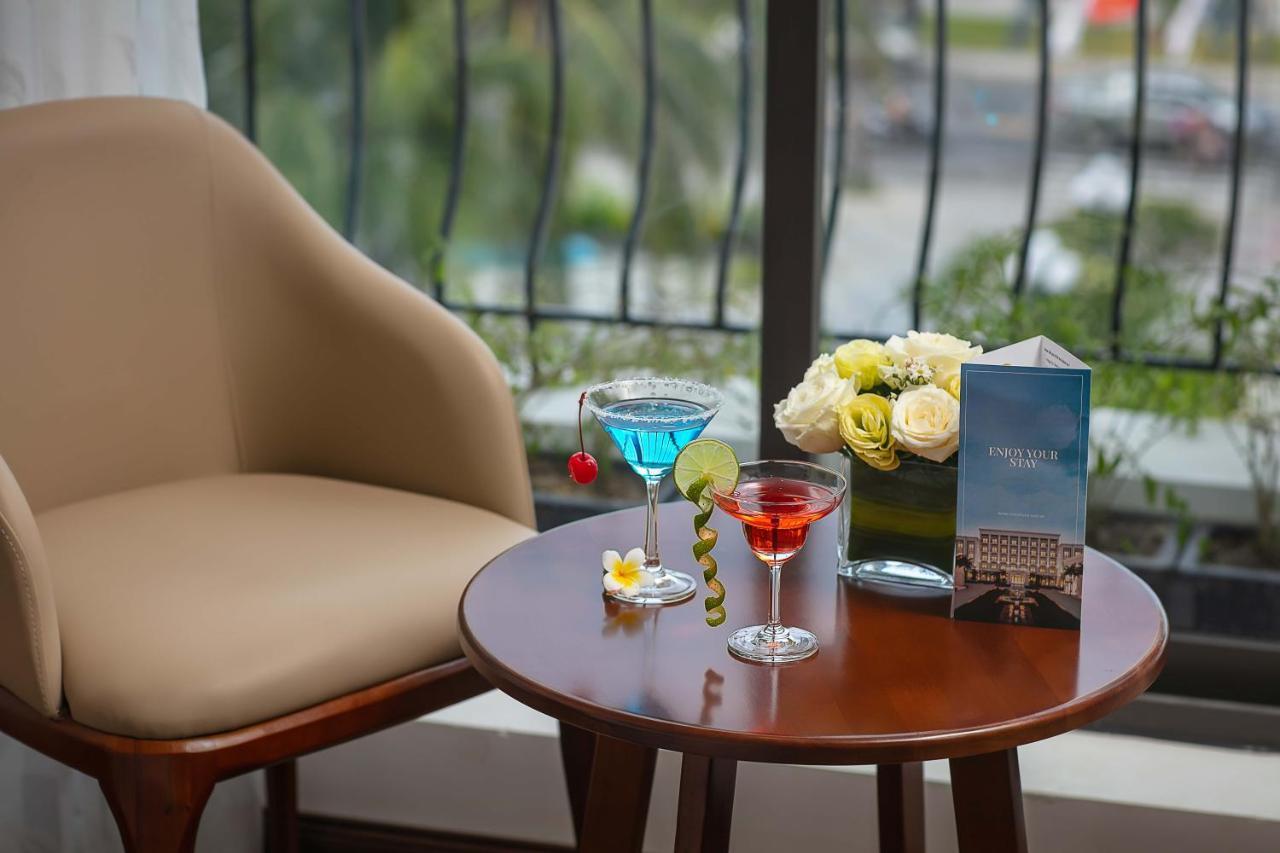Nesta Hotel Da Nang Buitenkant foto