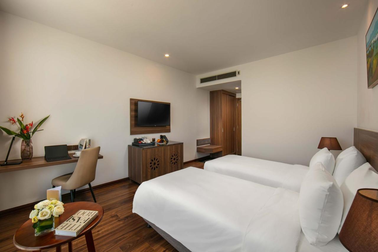 Nesta Hotel Da Nang Buitenkant foto