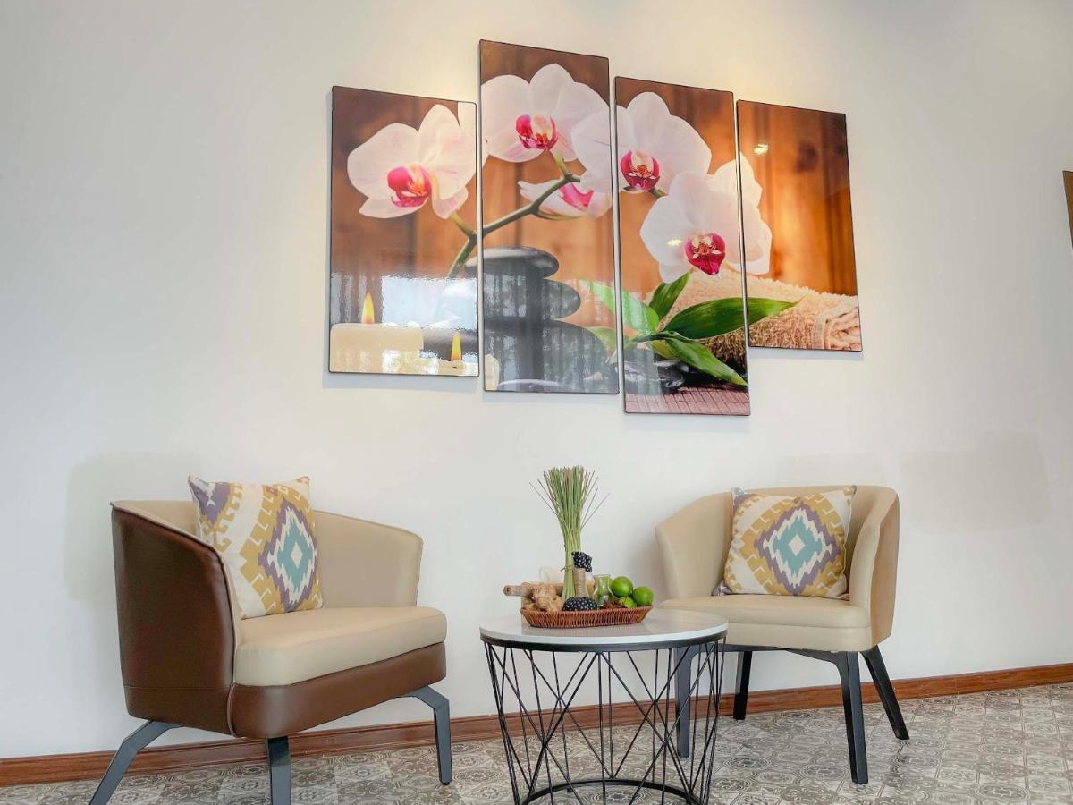 Nesta Hotel Da Nang Buitenkant foto