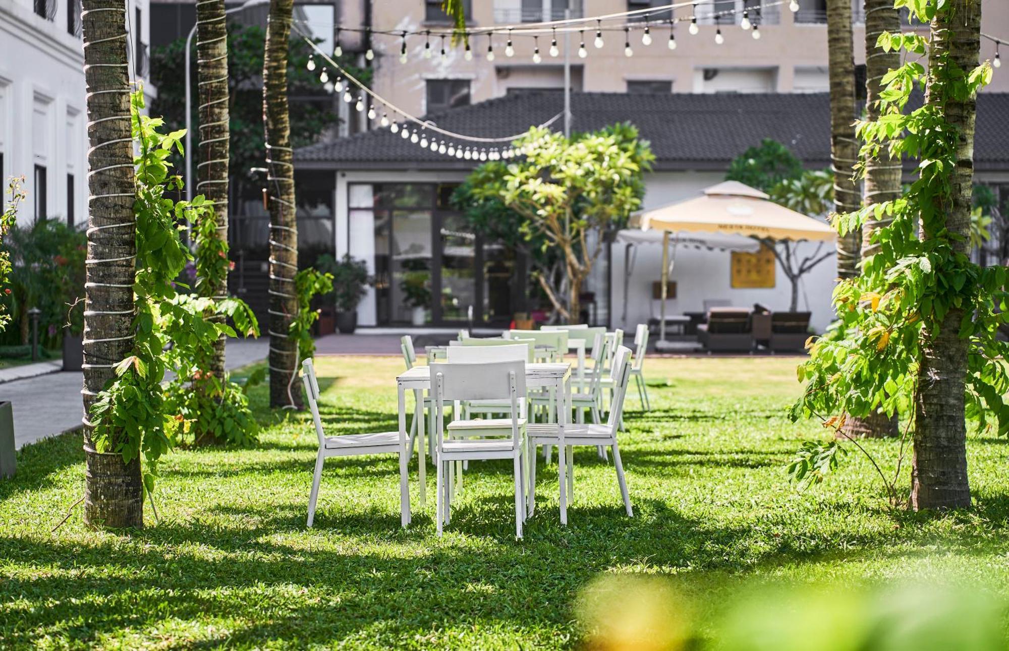 Nesta Hotel Da Nang Buitenkant foto
