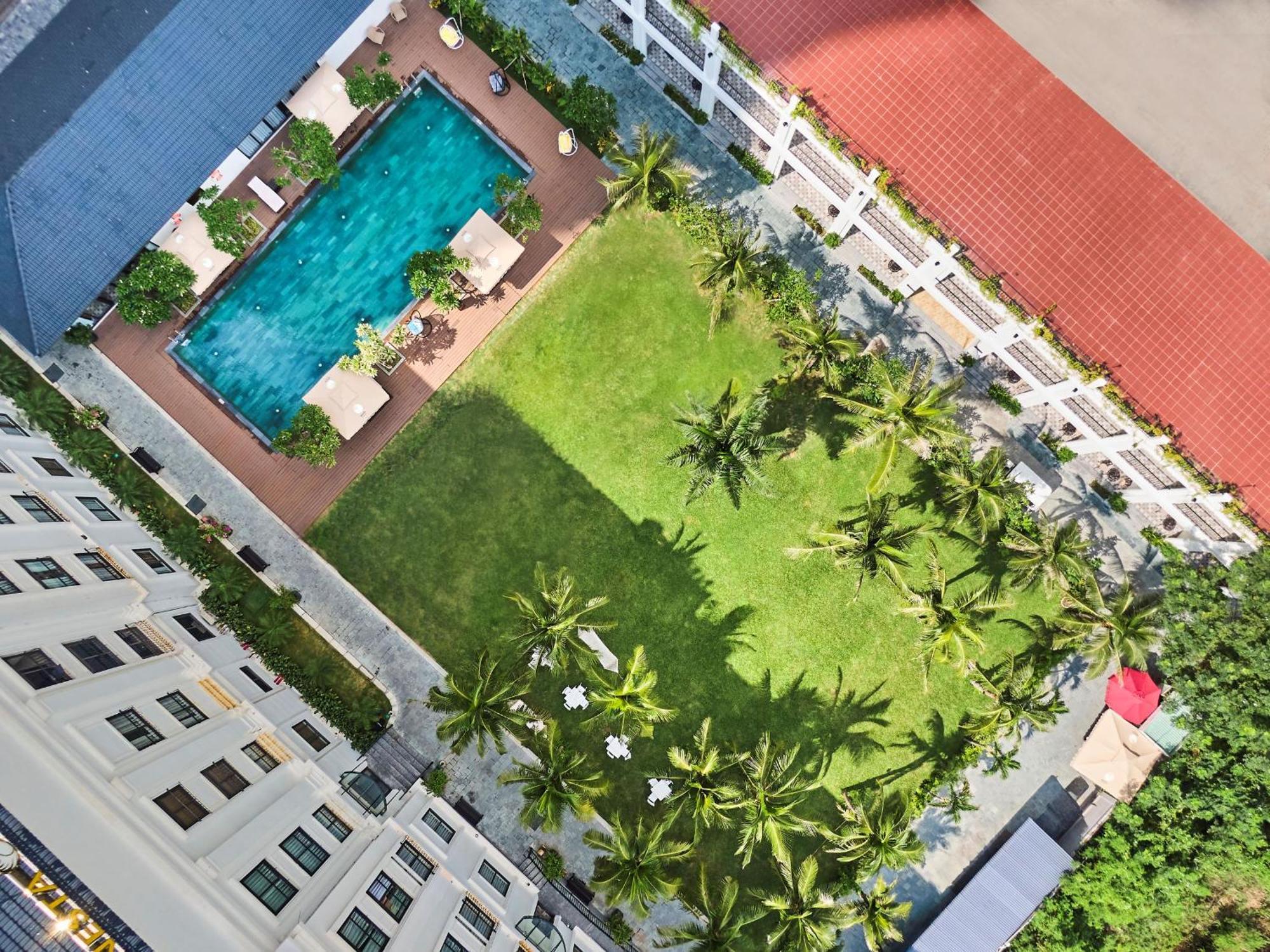 Nesta Hotel Da Nang Buitenkant foto